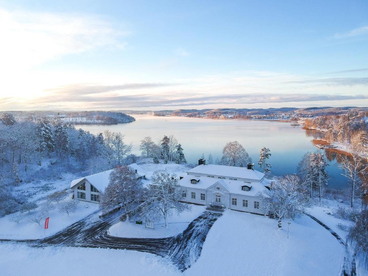 Liljeholmen Herrgard Hostel Rimforsa Exterior photo